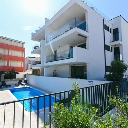 Apartment Emadora