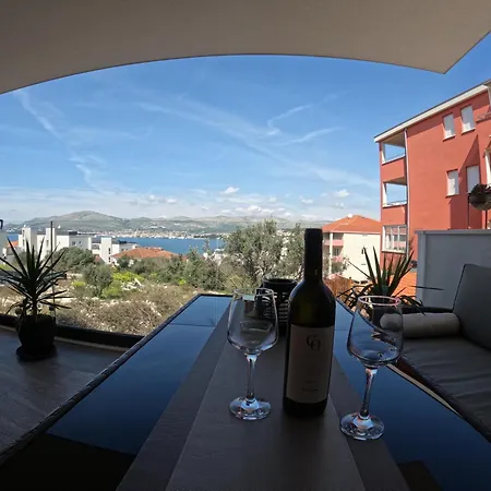Emadora Apartment Trogir