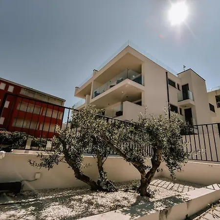 Apartment Emadora Trogir