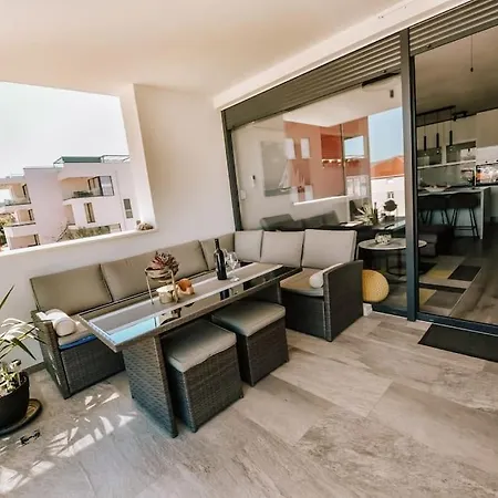 Apartment Emadora Trogir